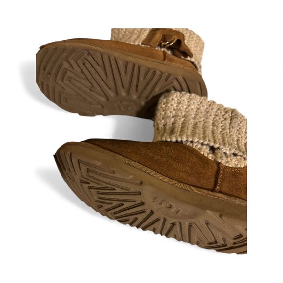 Girls size 12 Uggs shoes winter shoes - Picture 6 of 6